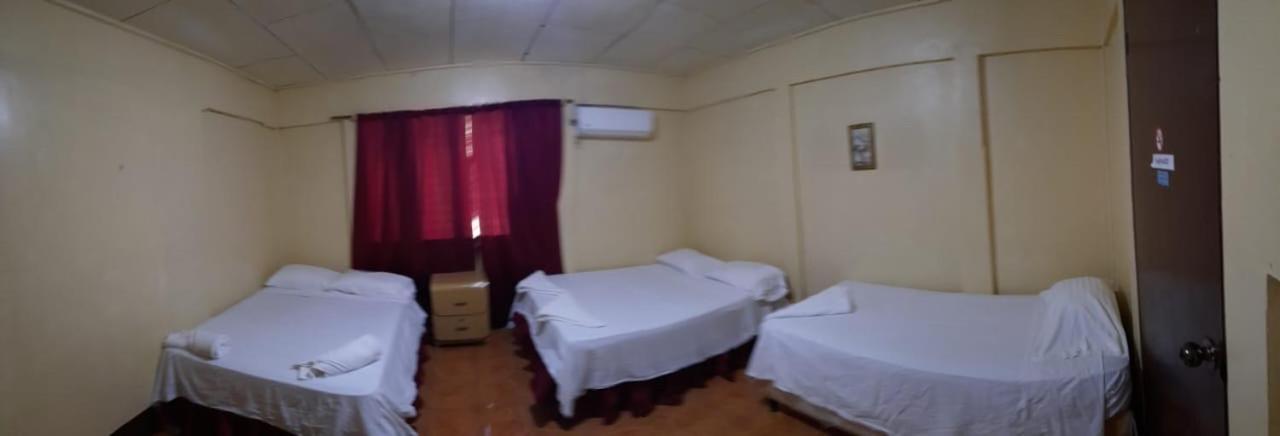 Hospedaje Tropical Dreams South End Екстер'єр фото
